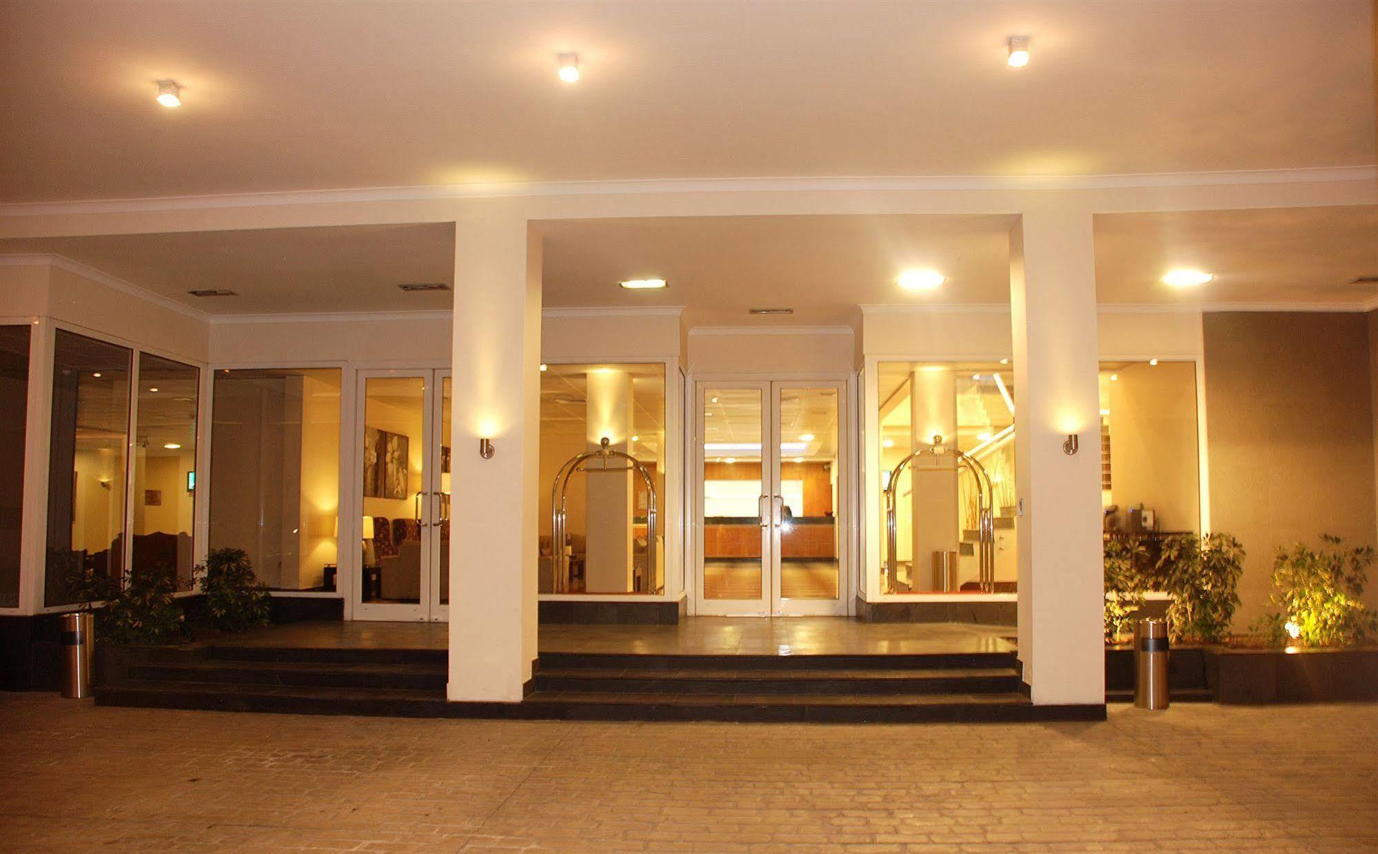 Hotel Diego De Almagro Valparaíso Buitenkant foto